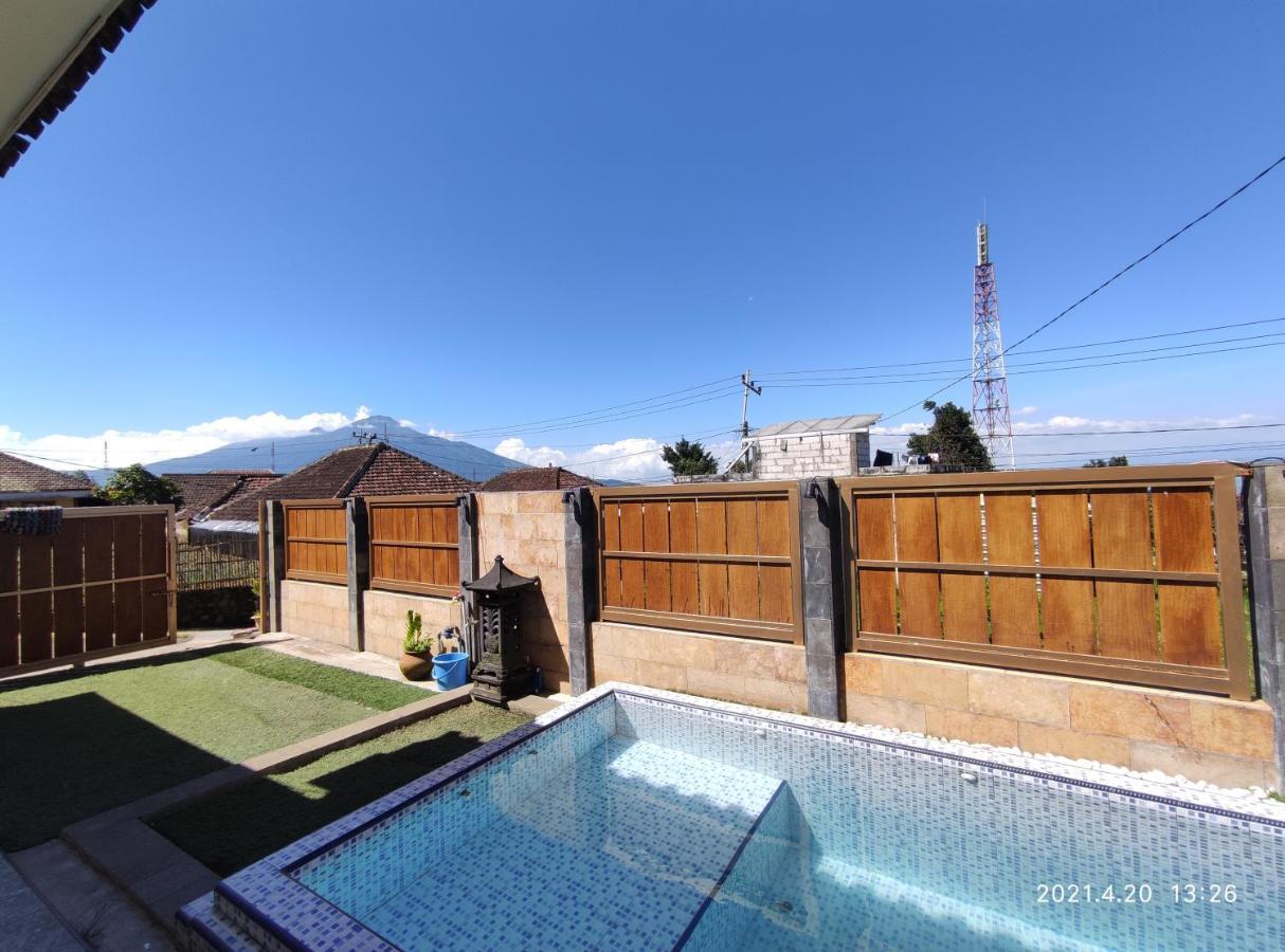 巴图Puncak Pinus And Pool别墅 外观 照片